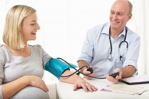 Bệnh nhân tăng huyết áp cần được kiểm soát huyết áp thường xuyên