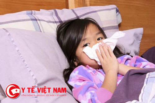 Nguyên nhân gây ra bệnh viêm amidan ở trẻ là do hệ miễn dịch và sức đề kháng của trẻ yếu