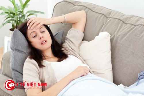 Thời kỳ mang thai ở tháng thứ 6 bụng mẹ bầu thường khá nặng nề mất ngủ