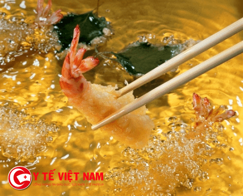 Ung thư phổi kiêng ăn gì