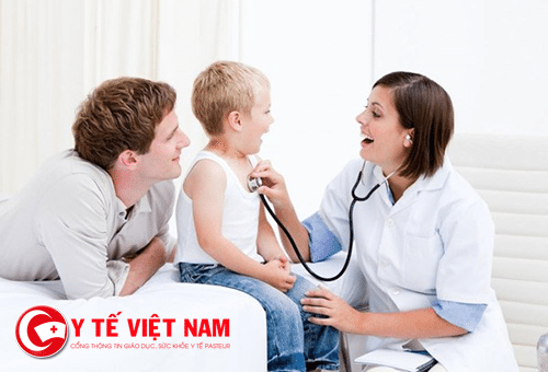 Danh sách các bác sĩ Nhi giỏi tại Hà Nội cho bé