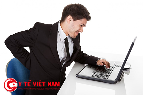 Đau rát hậu môn là một trong các dấu hiệu bệnh trĩ Đau rát hậu môn là một trong các dấu hiệu bệnh trĩ