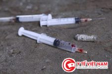 Thời gian virut HIV “sống” trong bơm kim tiêm là bao lâu?