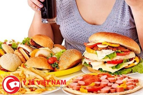 Những nguyên nhân do ăn uống không khoa học gây tình trạng tăng mỡ máu là gì?