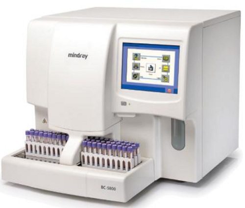 Máy xét nghiệm máu phục vụ cho công việc xét nghiệm Y tế