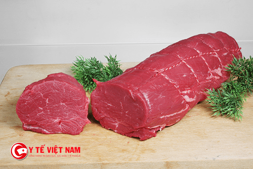 Thịt bò là một trong những thực phẩm tăng chiều cao cho bé 2 - 3 tuổi