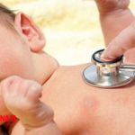 Trẻ sơ sinh có thể bị viêm phổi khi sinh ra