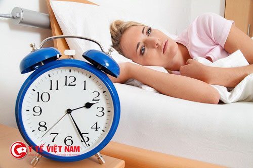 Bệnh mất ngủ khiến tâm trạng mệt mỏi, sức khỏe giảm sút