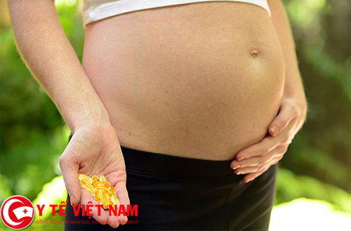 Vì sao thai phụ dùng dầu cá con lại ít bị hen suyễn