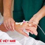 Sốt siêu vi có nên truyền dịch hay không?