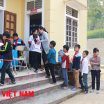 Khám chữa cho 20 trẻ bị viêm cầu thận tại Nghệ An
