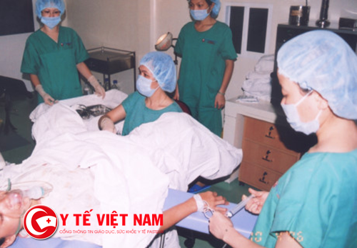 Có đến 300.000 nữ sinh Việt nạo phá thai hàng năm