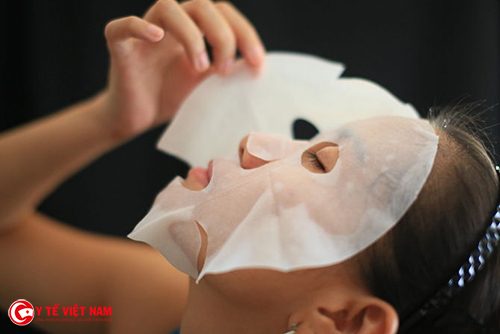 Mặt nạ giấy giúp chăm sóc da căng mịn