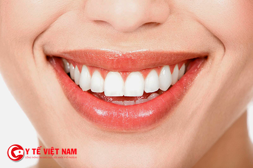 Tướng mạo người phụ nữ có hàm răng nhỏ có nhiều may mắn