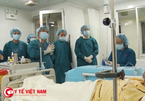 Tin mừng: Nam thanh niên ung thư máu tái sinh nhờ ghép tế bào gốc từ Đài Loan
