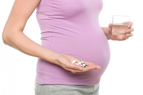 Tác dụng có hại của thuốc lên phụ nữ có thai và trẻ nhỏ