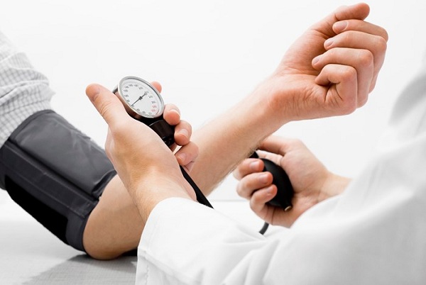 Nguyên nhân, triệu chứng và cách điều trị chứng huyết áp cao