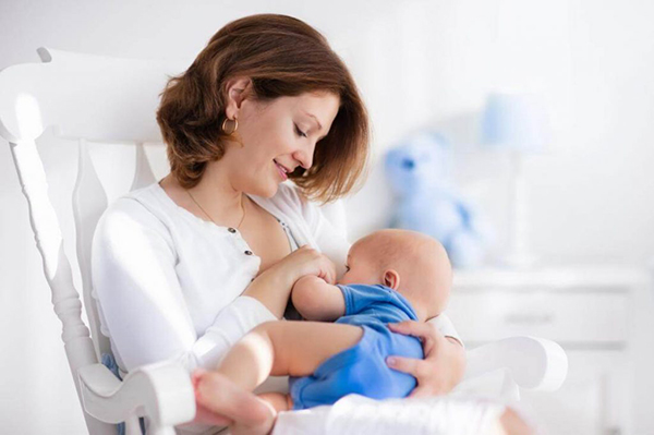 Tìm hiểu 11 ưu điểm khi tiến hành nuôi con bằng sữa mẹ
